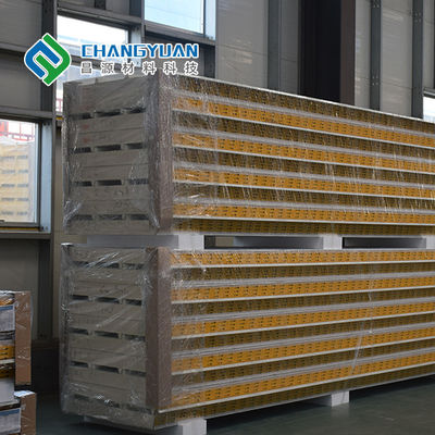 Izolacja termiczna PU Sandwich Panel dachowy Oszczędność energii 75/100/150 mm
