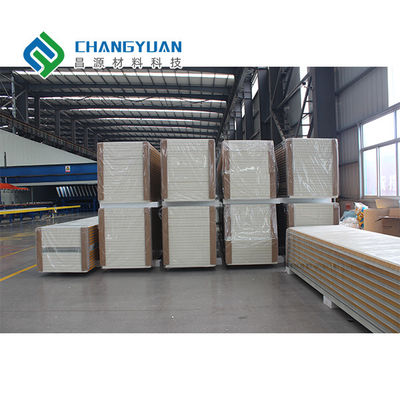 50mm PU Sandwich Panel ścienny Poliuretanowe strukturalne panele izolacyjne Lekkie