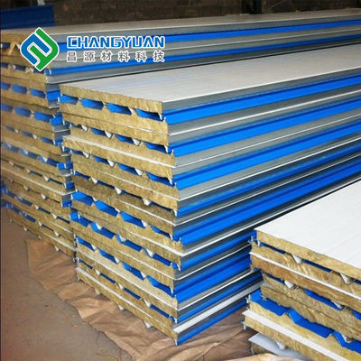izolowany panel ścienny Pu o grubości 200 mm do zastosowań konstrukcyjnych