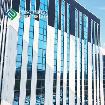 Łatwa instalacja Metalowy panel ścienny osłonowy Ognioodporny z czterema rowkami