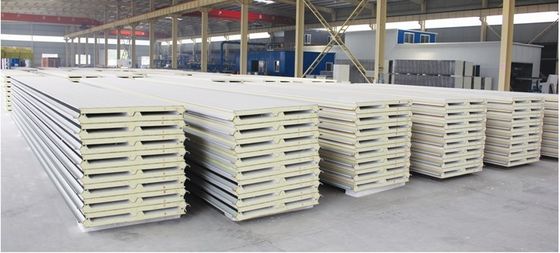 Zastosowalny 100mm Pu Sandwich Panel dachu Wyższa izolacja cieplna i dźwiękowa