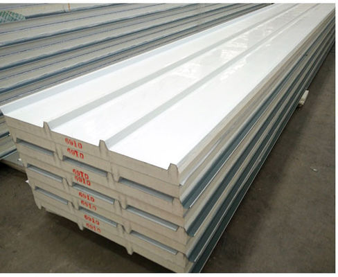 Wodaodporny PU Sandwich Roof Panel z oceną ogniową B1/B2 i izolacją cieplną