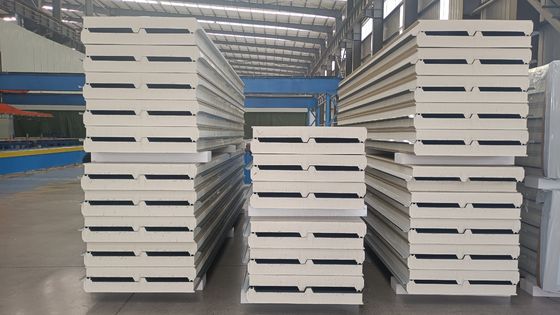 Ognioodporny / wodoodporny 1000 mm PU Szklany Panel dachowy z wełny