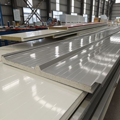Pożar B1/B2 PU Panel dachowy Dostosowywalna i odporna na ogień opcja dachu