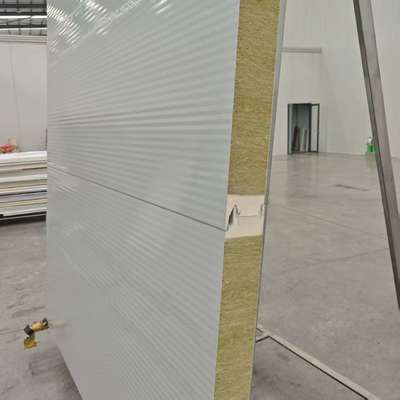 Wysokiej wytrzymałości PU Sandwich Panel z szczelnością powietrzną/szczelnością wodną i doskonałą izolacją termiczną